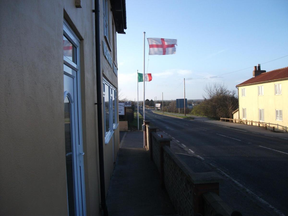 Valentino'S Filey Exterior photo