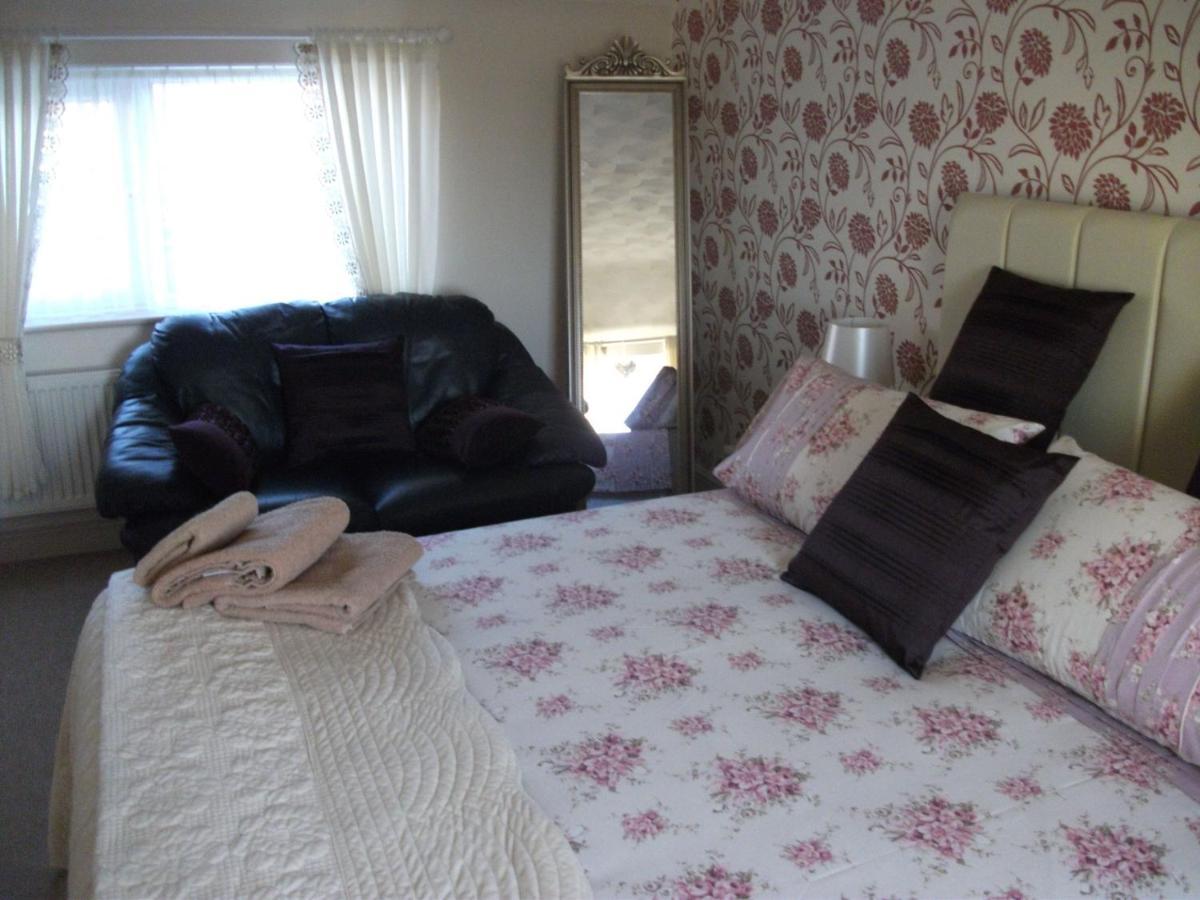Valentino'S Filey Room photo