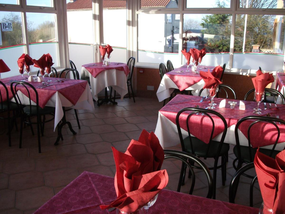 Valentino'S Filey Exterior photo